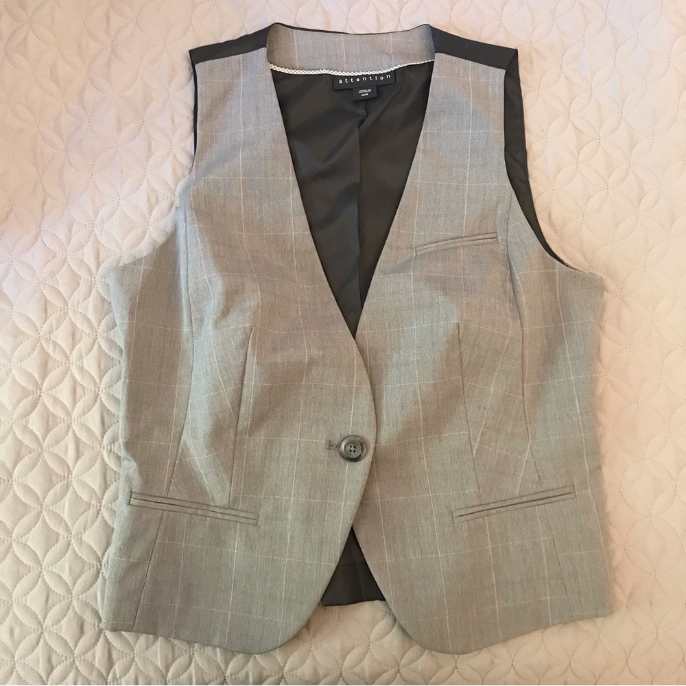 Light Gray Vest with Plaid / Grid Pattern - Size Small Medium Womens